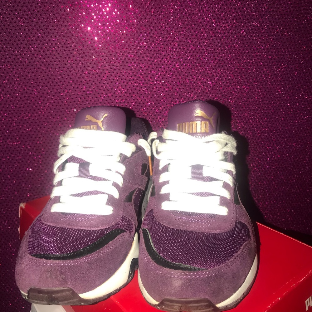 Shoes - Picture 3 of 5